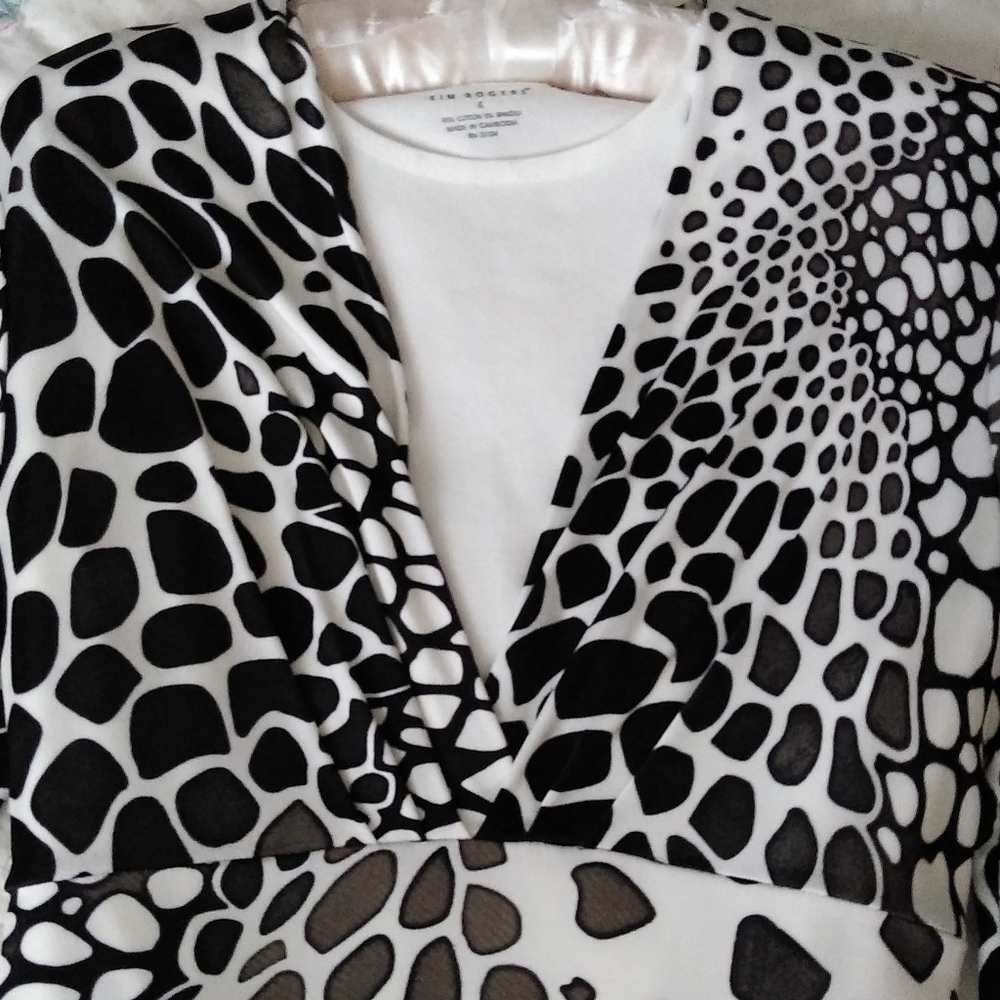 Kay Celine Fuax Wrap Long Sleeve Top (Made in USA) size M - Picture 2 of 9